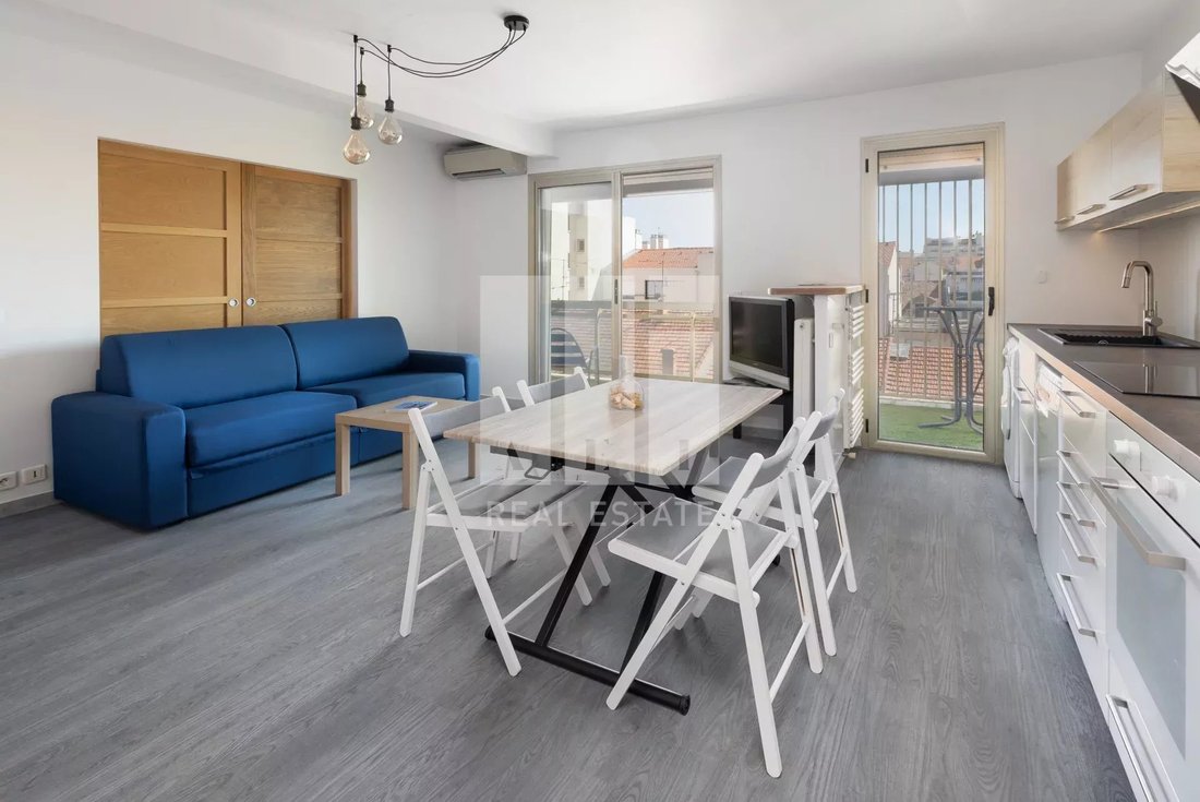 Apartment in Saint Nicolas, Cannes, France 1 - 16038406