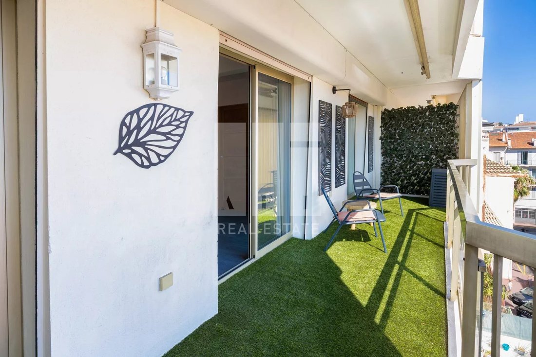 Apartment in Saint Nicolas, Cannes, France 3 - 16038406