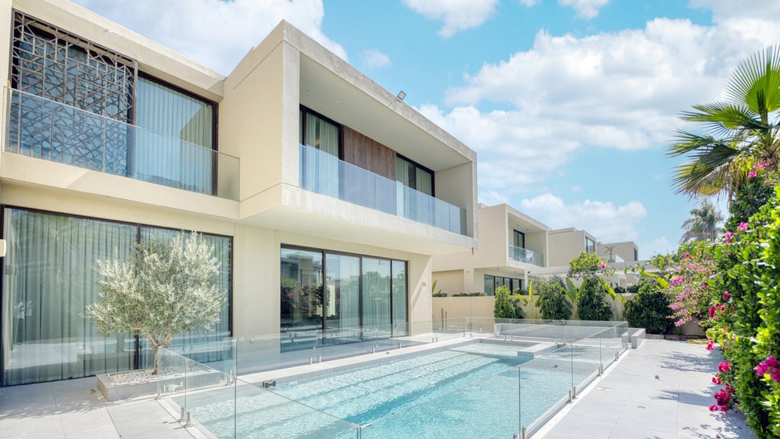 Villa in Hadaeq Sheikh Mohammed Bin Rashid, Dubai, United Arab Emirates 1 - 16038566