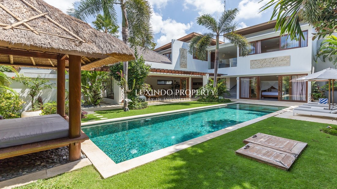Villa in Kecamatan Kuta Utara, Bali, Indonesia 1 - 16040663