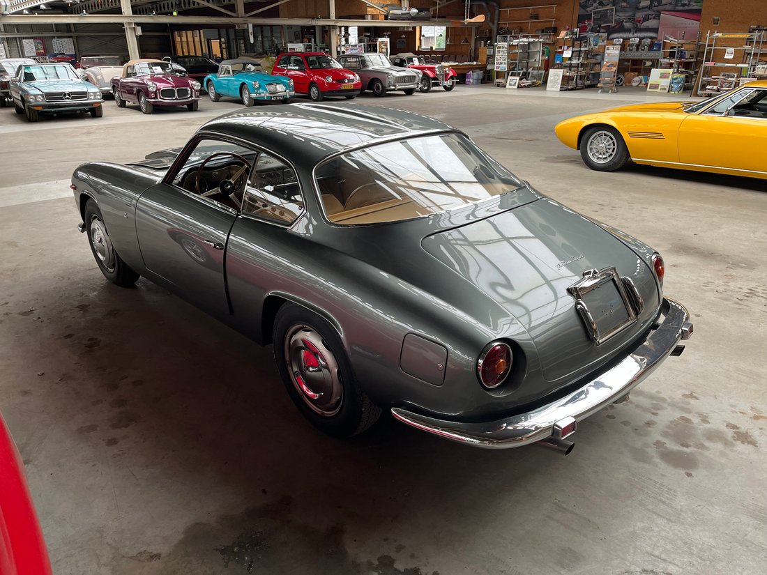 Coupe in De Lier, South Holland, Netherlands 5 - 12932591