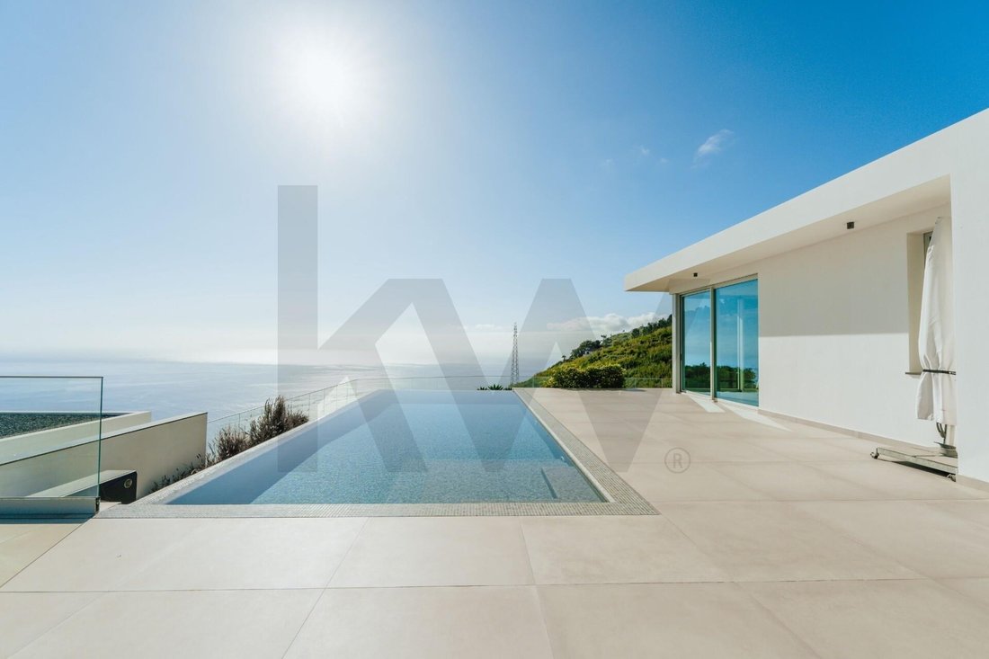 House in Prazeres, Madeira, Portugal 1 - 16041939
