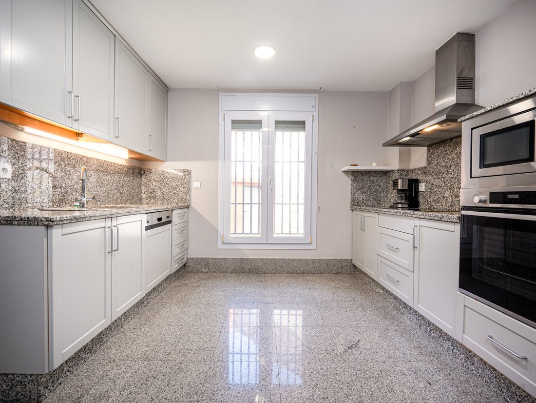 Villa in Marbella, Andalusia, Spain 2 - 16042332