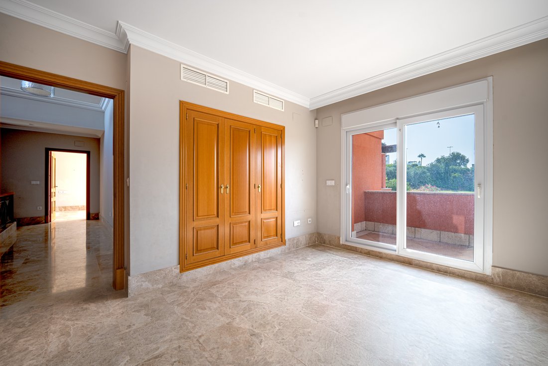 Villa in Marbella, Andalusia, Spain 5 - 16042332