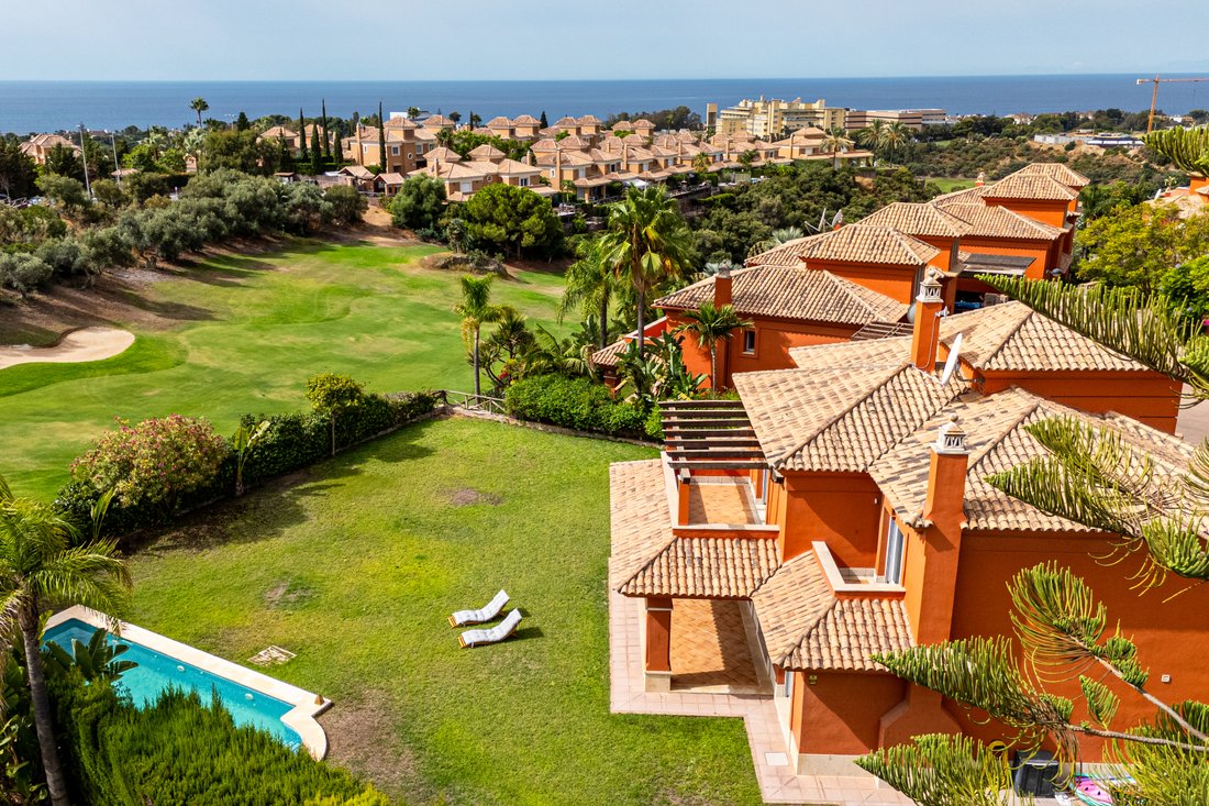 Villa in Marbella, Andalusia, Spain 1 - 16042332