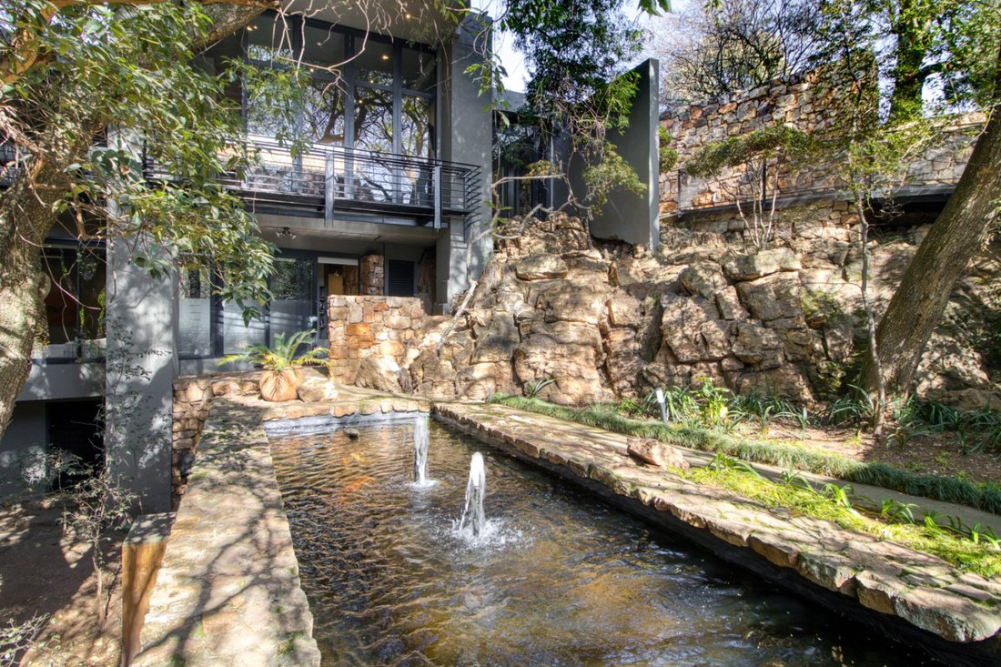 House in Johannesburg, Gauteng, South Africa 5 - 16042233