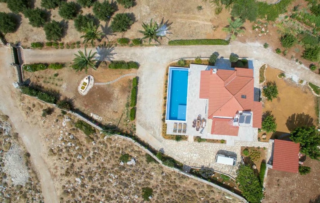 Villa in Apokoronas, Greece 2 - 16042306