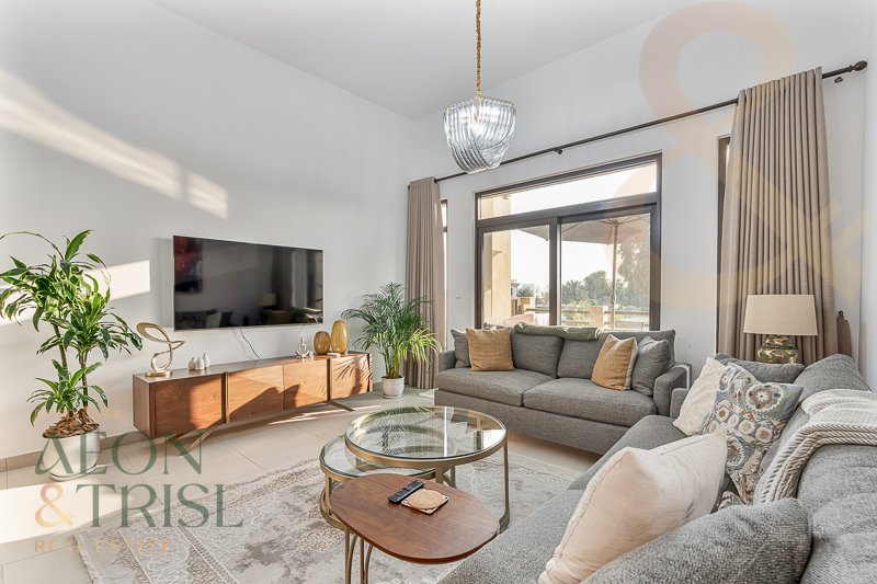 Apartment in Umm Suqeim, Dubai, United Arab Emirates 1 - 16042925