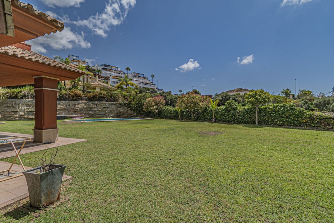 Villa in Marbella, Andalusia, Spain 3 - 15984068