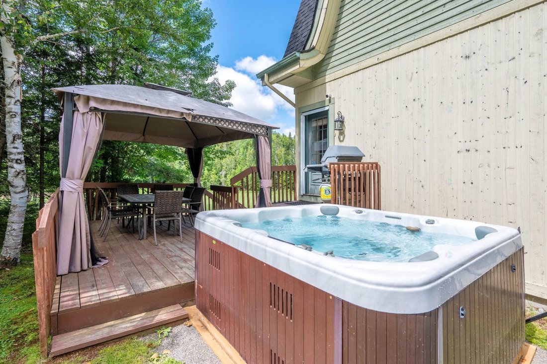 House in Mont-Tremblant, Quebec, Canada 5 - 16044290