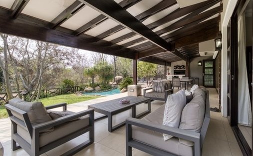 House in Sandton, City of Johannesburg Metropolitan Municipality, South Africa 1