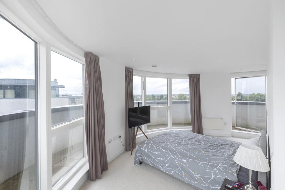 Apartment in Little Ealing, Hounslow, England 2 - 16043855