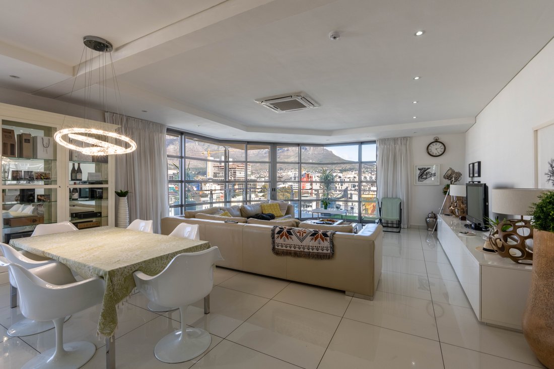 Apartment in Cape Town, Western Cape, South Africa 1 - 16043184