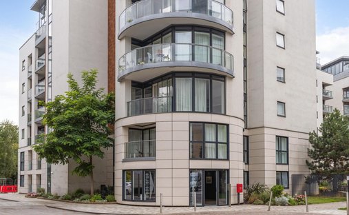 Penthouse in Little Ealing, Hounslow, England 1