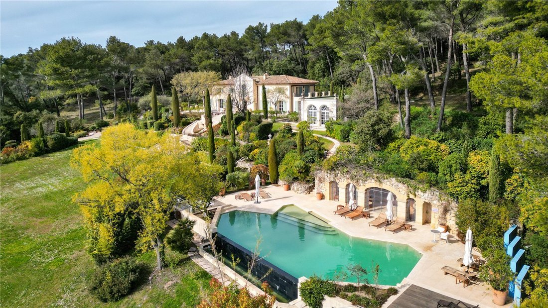 House in Mazarin-Opéra-Bellegarde-Mairie, Aix-en-Provence, France 2 - 16043039