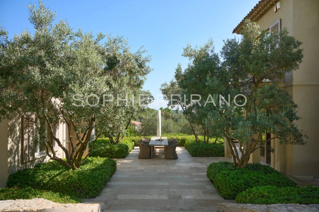 Villa in Mougins, Provence-Alpes-Côte d'Azur, France 3 - 16042449