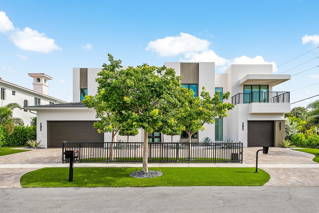 Boca Raton, Florida, United States 1 - 16043502