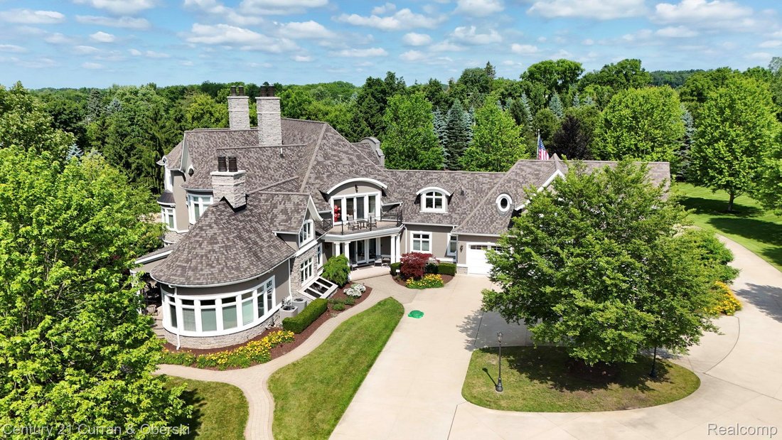 58415 10 Mile Road, South Lyon, En South Lyon, Míchigan, Estados Unidos