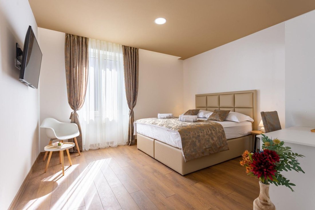 Apartment in Lucac-Manus, Split, Split-Dalmatia County 1 - 16044022