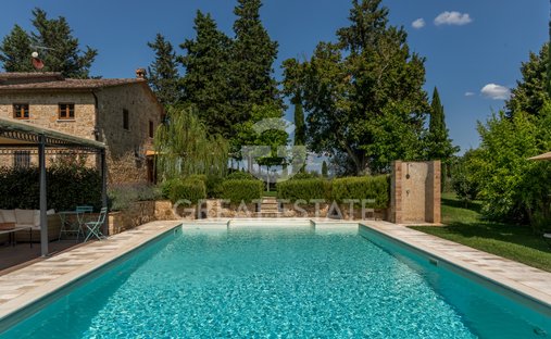 Castle for Sale in Cetona, Tuscany, Italy