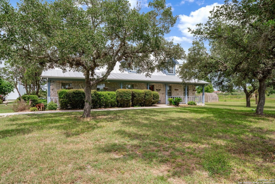 Farm Ranch in Cibolo, Texas, United States 2 - 16044487