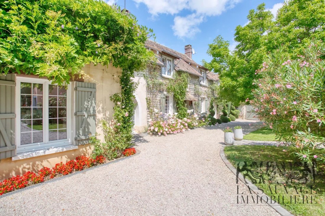 Apartment in Houlbec-Cocherel, Normandy, France 1 - 16042644