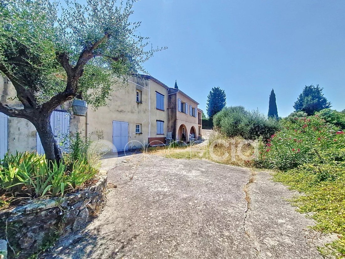 Villa in Grasse, Provence-Alpes-Côte d'Azur, France 5 - 16042597