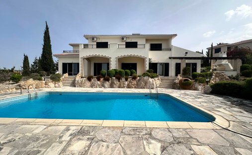 Villa in Tsada, Paphos, Cyprus 1