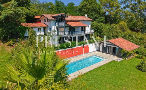 House in Arbonne, Nouvelle-Aquitaine, France 1