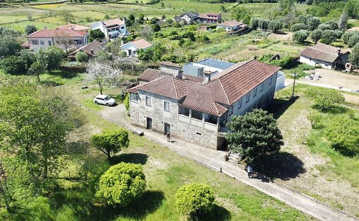Azienda agricola a Ribeira, Distretto di Viana do Castelo, Portogallo 1