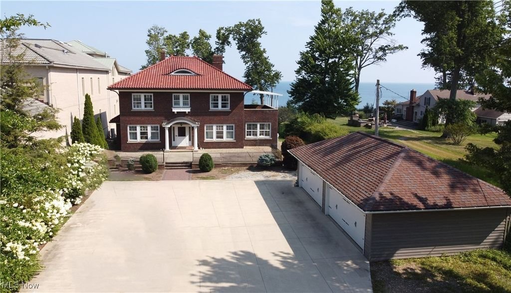 House in Bay Village, Ohio, United States 2 - 16044426
