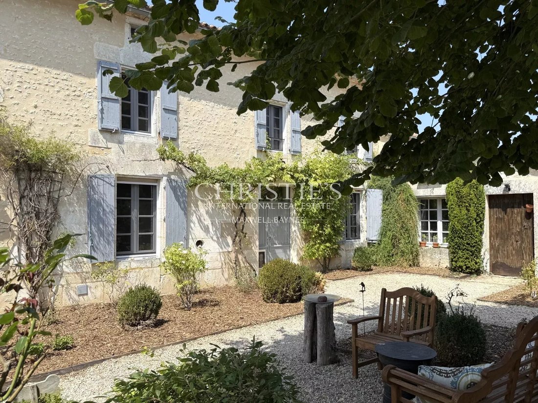 House in Magnac-Lavalette-Villars, Magnac-lès-Gardes, France 4 - 16042480