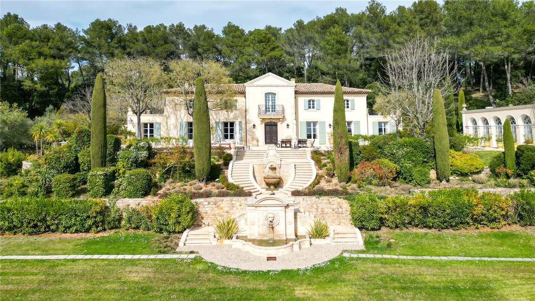 House in Mazarin-Opéra-Bellegarde-Mairie, Aix-en-Provence, France 1 - 16043039