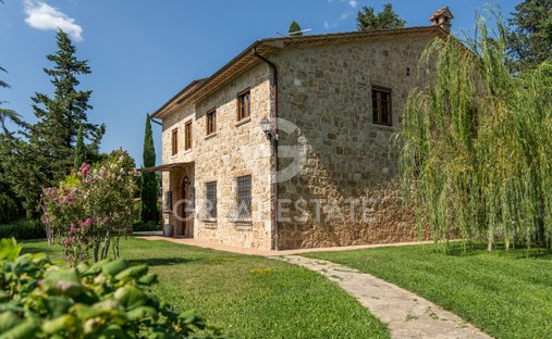 Castle for Sale in Cetona, Tuscany, Italy