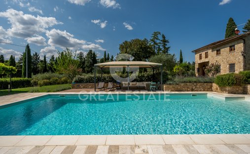 Castle for Sale in Cetona, Tuscany, Italy