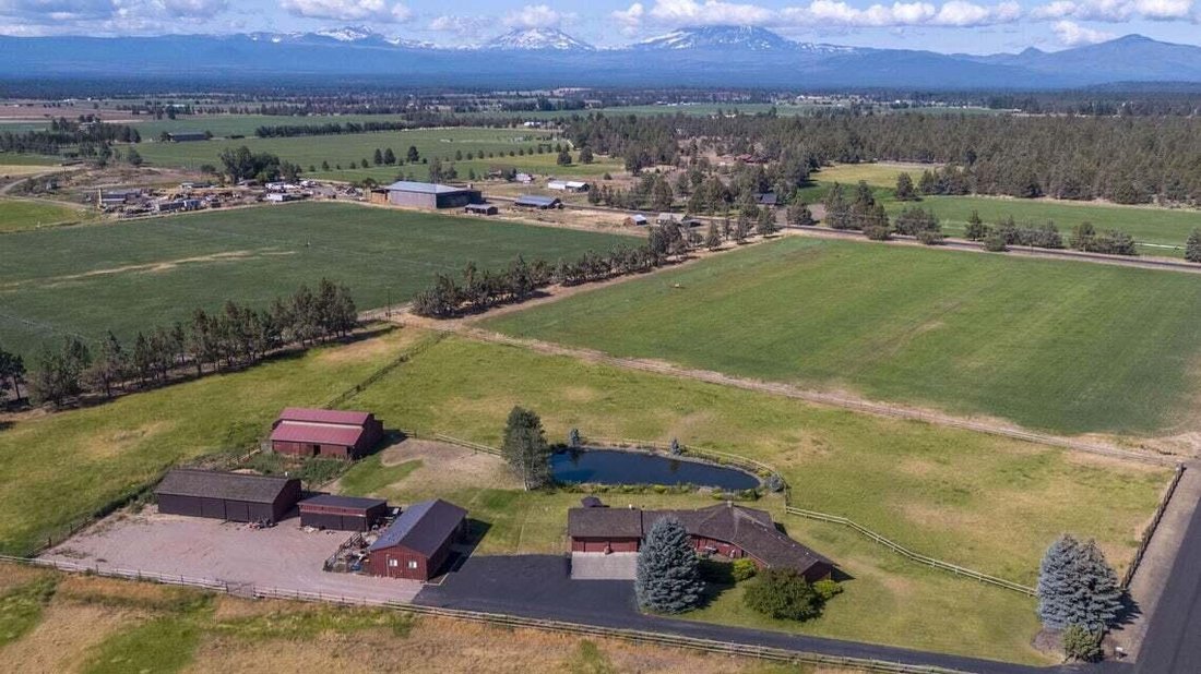 House in Sisters, Oregon, United States 1 - 16044262