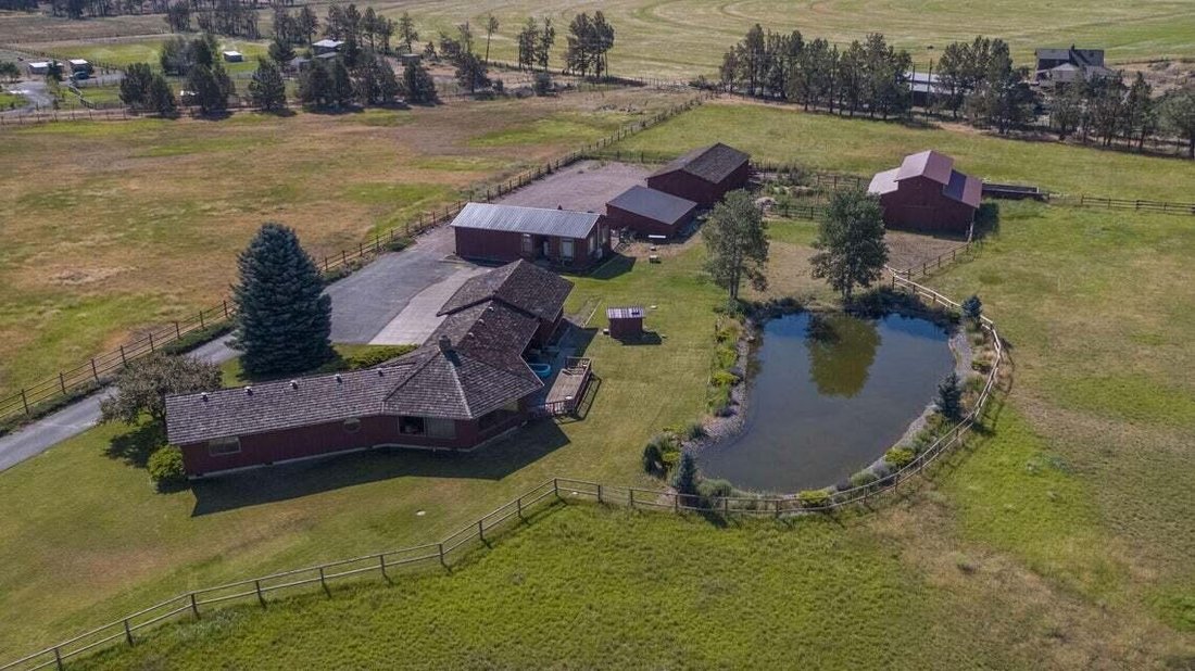 House in Sisters, Oregon, United States 3 - 16044262