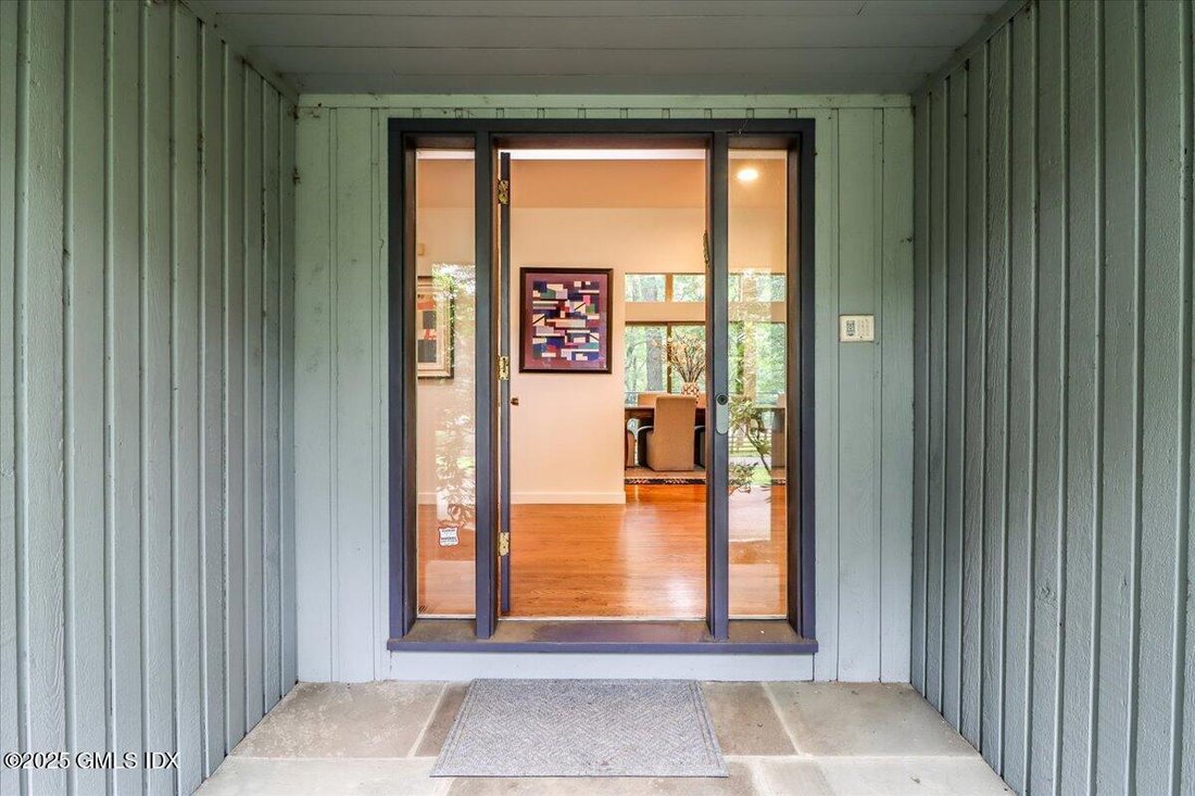 House in Stamford, Connecticut, United States 2 - 16045074