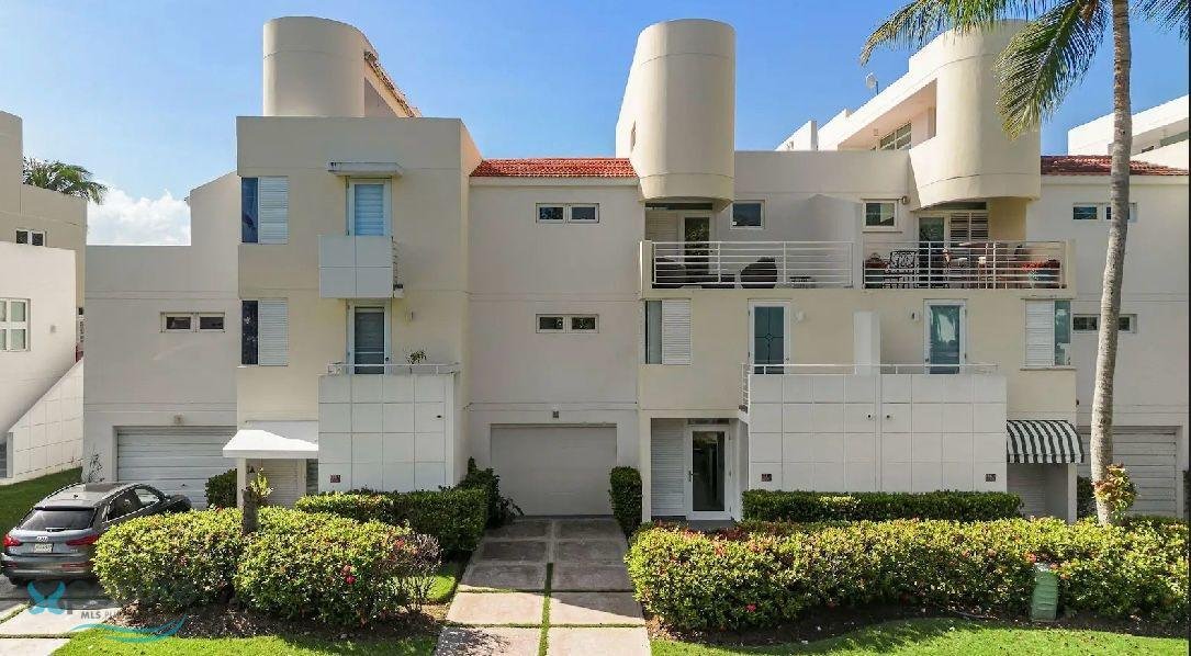 Townhouse in Dorado, Dorado, Puerto Rico 1 - 16045881