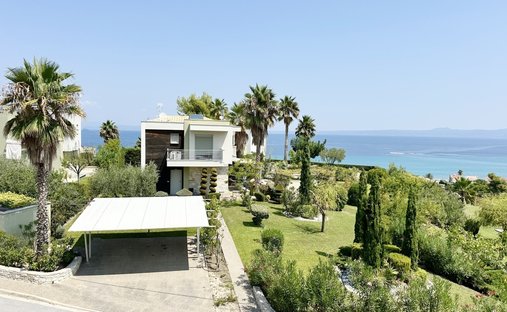 Villa in Pallini Municipal Unit, Macedonia and Thrace, Greece 1