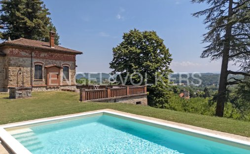 Villa in Casaleggio Boiro, Piedmont, Italy 1