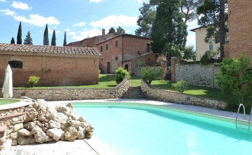 Villa in Sinalunga, Tuscany, Italy 1