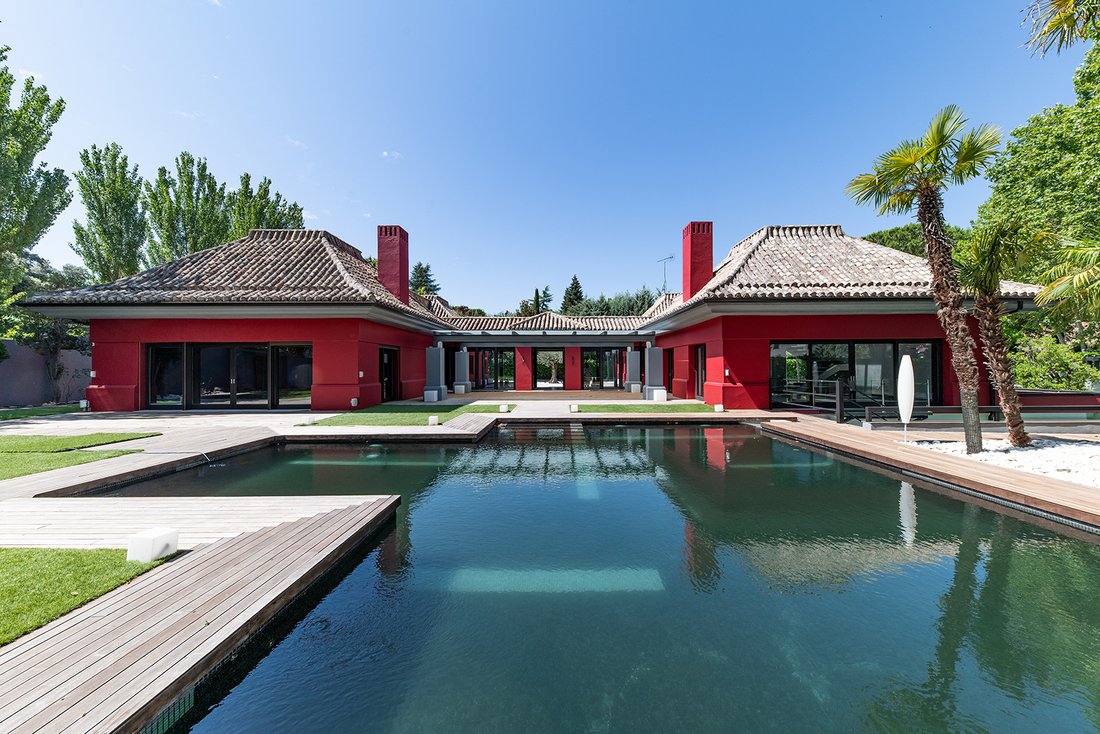 Chalet in La Moraleja, Alcobendas, Comunidad de Madrid 1 - 16047653
