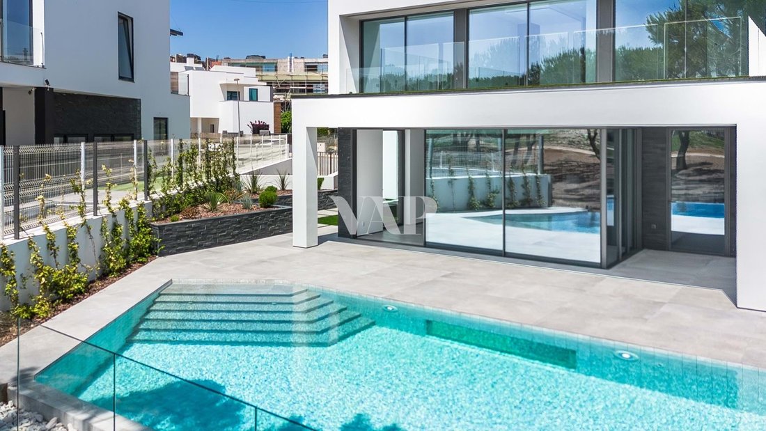 Villa in Vilamoura, Quarteira, Algarve 1 - 15998299