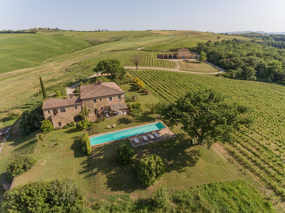 Estate in Montalcino, Tuscany, Italy 3 - 16047748