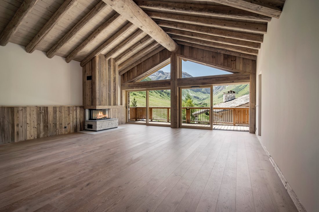 Chalet in Val-d'Isere, Auvergne-Rhône-Alpes, France 2 - 16048878