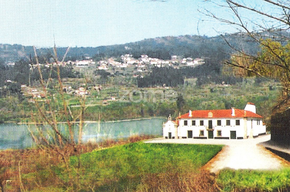 Finca in Vila Boa do Bispo, Porto District, Portugal 2 - 16050026