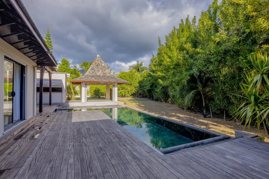 Villa in La Preneuse, Rivière Noire District, Mauritius 3 - 16048143