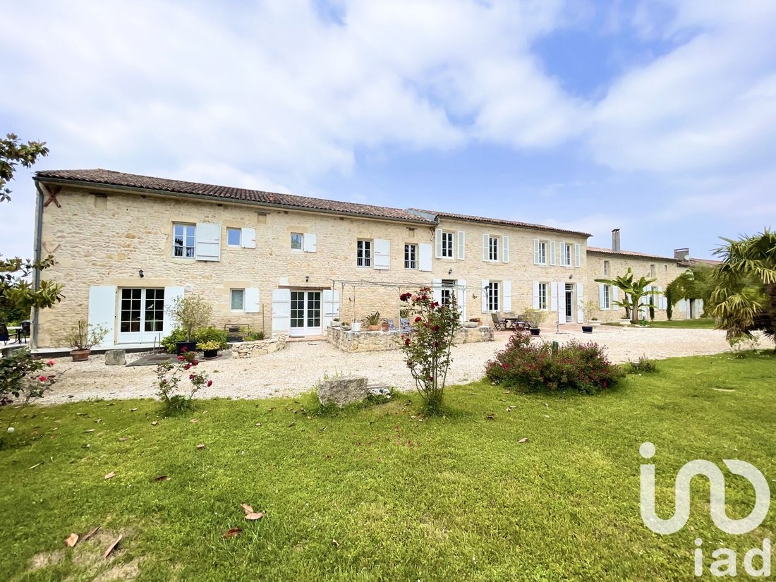 Casa en Lesparre-Médoc, Nueva Aquitania, Francia 3 - 16035048