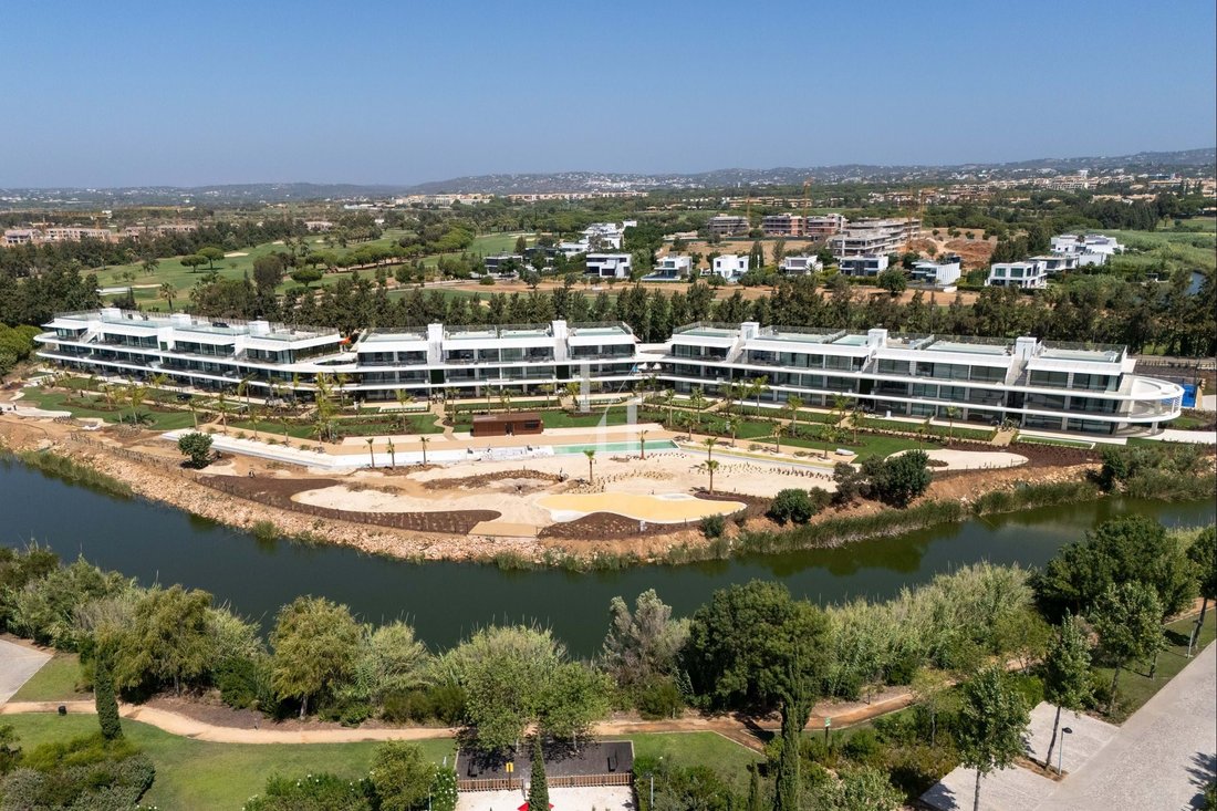 Apartment in Vilamoura, Quarteira, Algarve 2 - 12197198